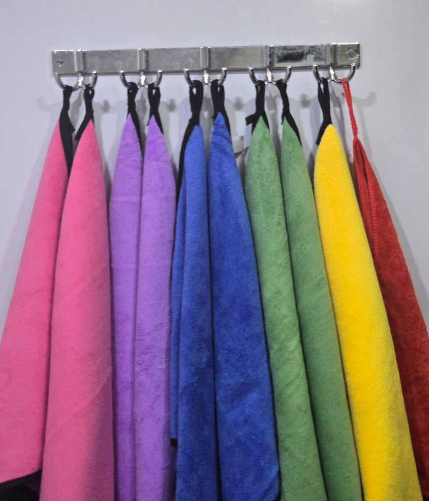 Assorted Faux Suede Cloth (Pack of 4) 40X40 cm with 600 GSM (Free 1 towel 350 GSM & 1 Fasttag holder)